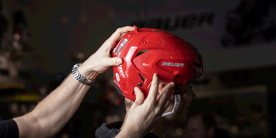 Hur ofta bör man byta ut sin ishockeyhjälm?